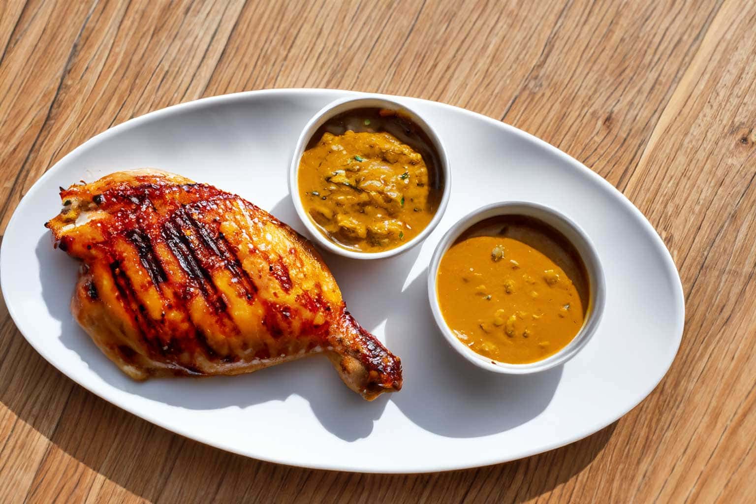 currysauce-fleisch Gegrilltes Hähnchen mit Currysauce